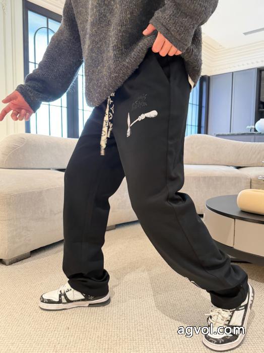 限定生産品 全国無料品質保証 秋冬の爽やかなスタイルLOUIS VUITTONスラックススーパー コピー メンズ_0_3