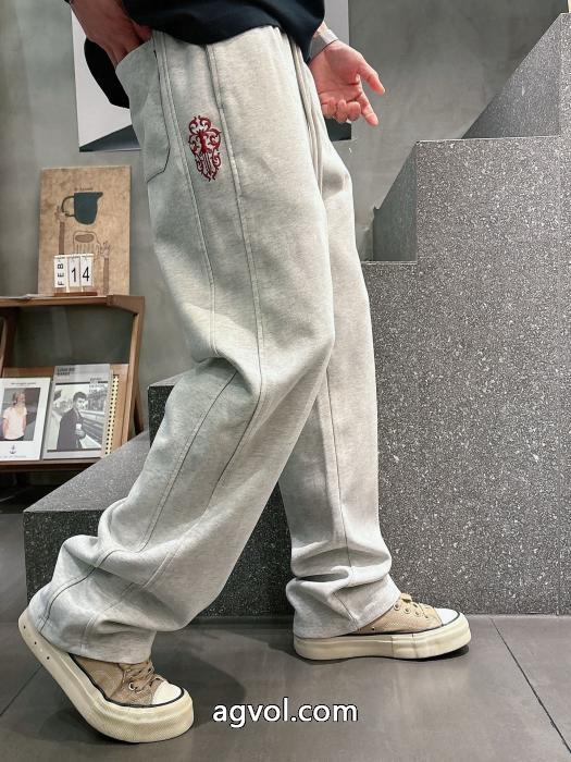 スーパー ブランド コピーCHROME HEARTSスラックス高級感も漂い 完売?在庫確保 大人な印象が溢れ出る_0_5