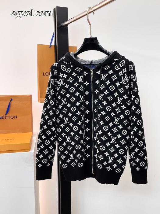 ブランド スーパー コピー 優良店コートBURBERRY無機質さが魅力 絶対欲しい  超人気国内発送_0_3