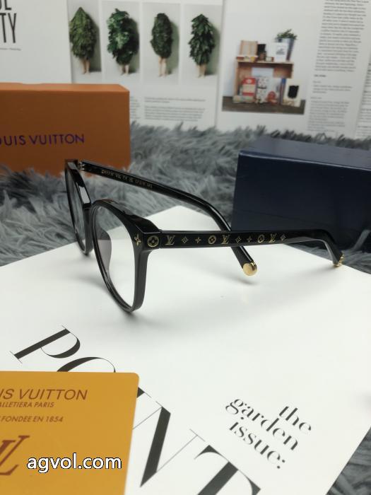 サングラスコピー ブランド人気が続行限定アイテム 海外販売開始 アイドル着用LOUIS VUITTON_0_2