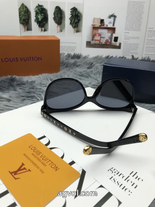 ブランド コピー ショップ最新話題沸騰中 海外モデル 軽くて嬉しいLOUIS VUITTONサングラス_0_0