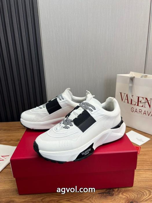 お洒落な存在感  定番人気モデル お得人気セールVALENTINOスニーカーコピー 通販._0_0