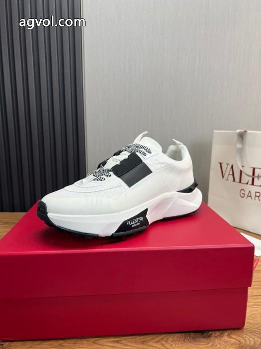 お洒落な存在感  定番人気モデル お得人気セールVALENTINOスニーカーコピー 通販._0_1