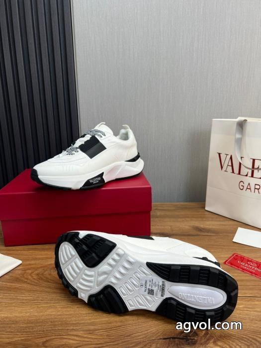 お洒落な存在感  定番人気モデル お得人気セールVALENTINOスニーカーコピー 通販._0_5