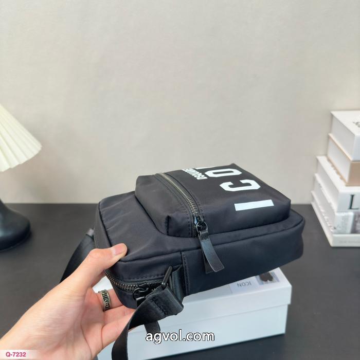 希少大人気 上品低価 世界で誰もが憧れるブランドバッグブランド 品 激安 通販ディースクエアード.._0_4