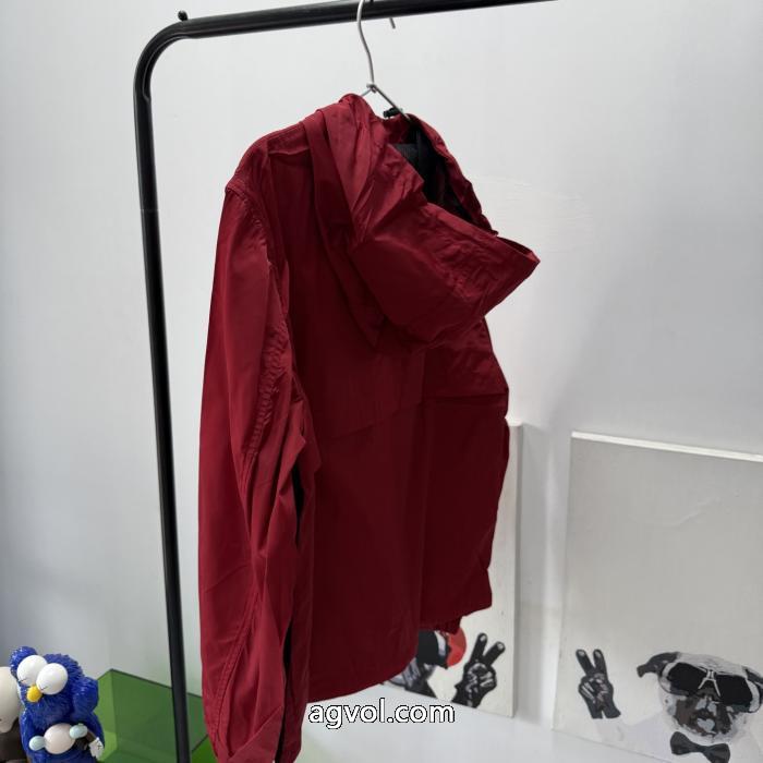 コピー 品 販売TシャツCOACH質感に満足 超激得大人気 この冬は注目新作.._0_1