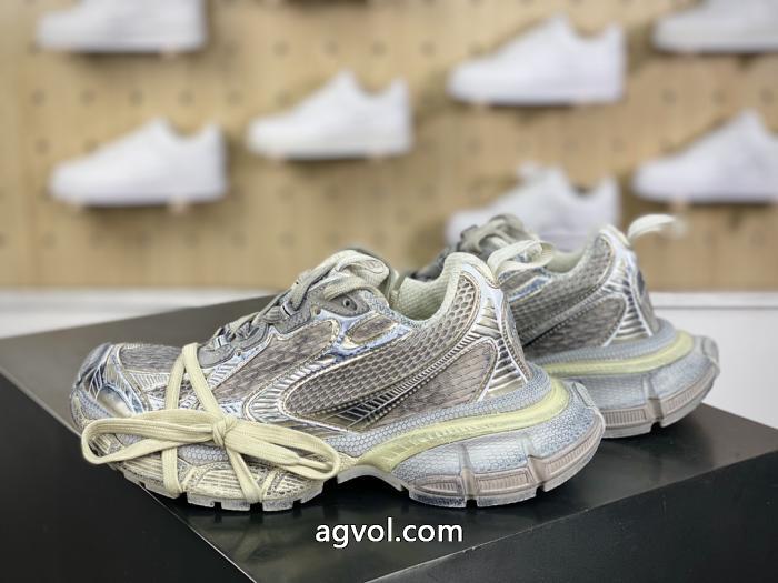 大注目 ギフトＯＫ 大人気アイテムブランド 偽物balenciagaスニーカー._0_1