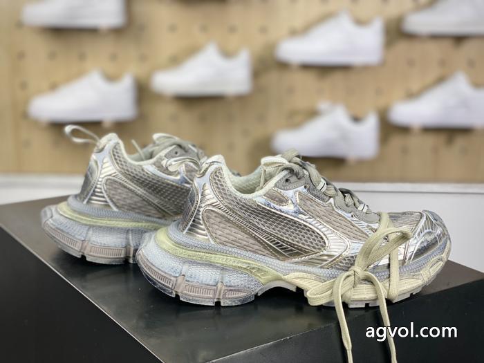 大注目 ギフトＯＫ 大人気アイテムブランド 偽物balenciagaスニーカー._0_2
