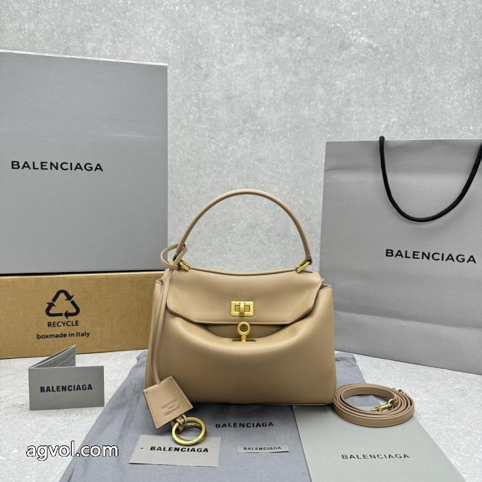 人気ブランドNo.1 オススメ新作商品 秋冬NEWアイテムバッグブランド 偽物 激安 通販balenciaga._0_0