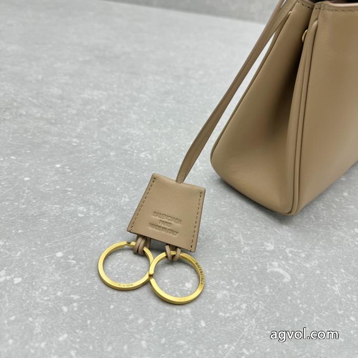 人気ブランドNo.1 オススメ新作商品 秋冬NEWアイテムバッグブランド 偽物 激安 通販balenciaga._0_5