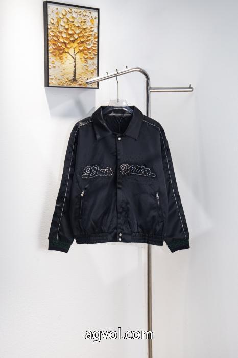 ブランド コピー バック新商品！ ファッショナブルなデザイン 人気掲載ジャケットLOUIS VUITTON_0_3