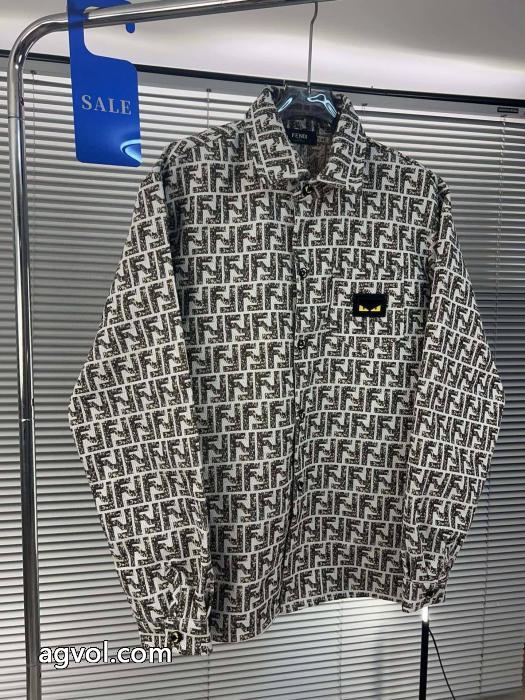 入手困難！  保温性の高い モードな逸品コートFENDI偽物 ブランド 販売_0_2