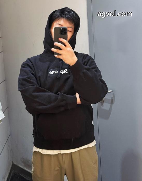 パーカーSUPREMEブランド コピースタイリッシュな印象 冬限定 セレブに大人気._0_5