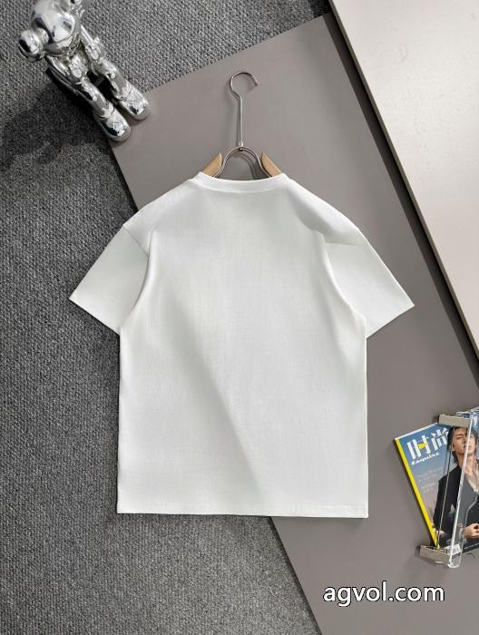 LOEWE偽物 ブランド高品質 期間限定VIPセール 超かわいい半袖Tシャツ_0_5