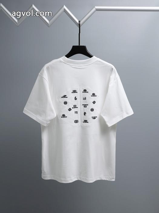 半袖Tシャツ国内在庫即納可能  話題の新作到着 人気セール格安バレンシアガブランド 偽物 激安_0_2