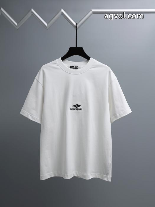 コピー 品 ブランド大人気売切続出! 人気高いアイテム 新作追加!半袖Tシャツbalenciaga_0_3