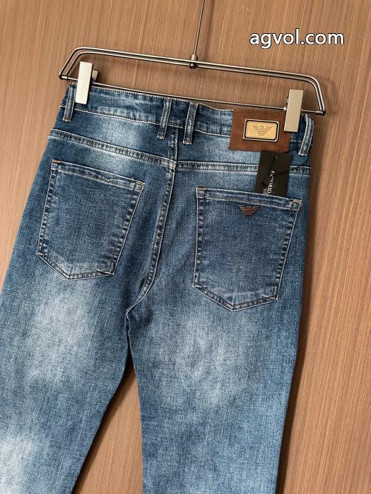 アルマーニ ARMANIブランド コピー バック美品★ 人気すぎて再入荷 主役になる存在感   ジーンズ.._0_3