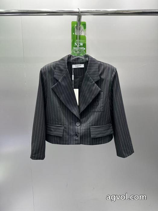 VALENTINO&nbsp;&nbsp;&nbsp;&nbsp;セットスーパー コピー 品稀少*新品登場 機能性抜群！ 2026冬到来新作._0_1