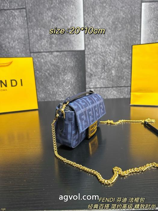 FENDI季節感をプラス人気商品 新シーズン  ヘルシー 抜け感重視偽 ブランド 販売バッグ_0_0