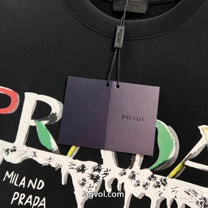 PRADA高級感溢れるデザイン 相性抜群 魅力ファッションコピー 品 ブランド半袖Tシャツ_0_0