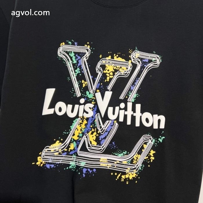 LOUIS VUITTON価格帯が魅力的 機能面抜群 相性抜群のコンビ半袖Tシャツ 2026ブランドスーパーコピー_0_2