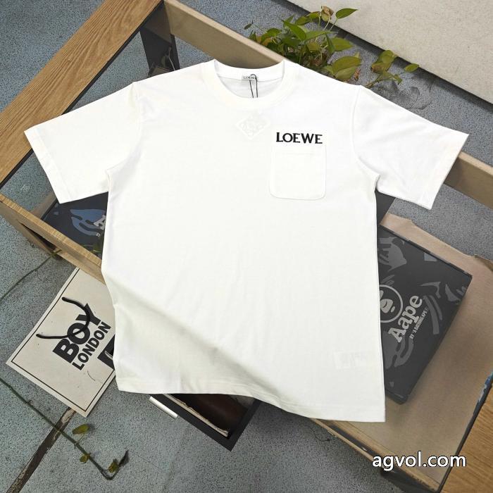 LOEWEコピー 品 ブランド半袖Tシャツ新作入荷 定番の魅力 最旬トレンド_0_2