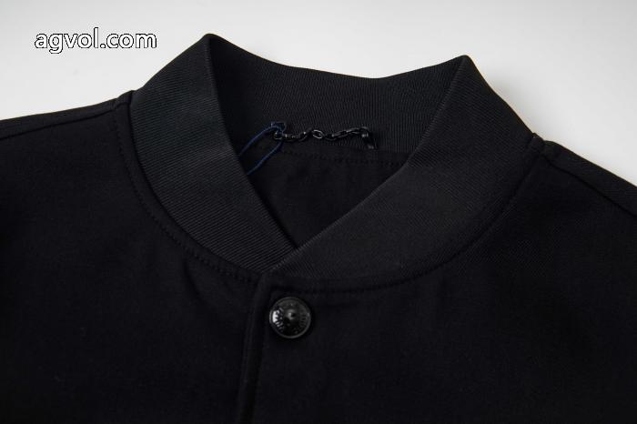 最安値に挑戦 2026-26AW☆韓国の人気 雑誌掲載偽物 ブランド 激安LOUIS VUITTONジャケット_0_0