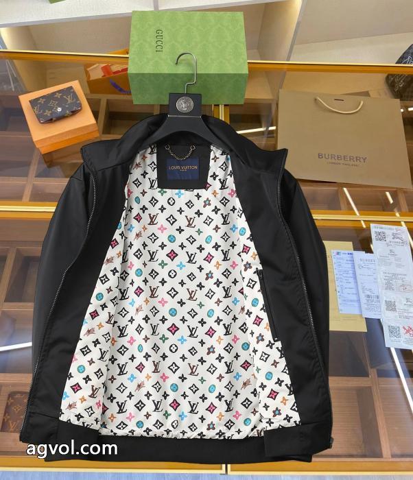 LOUIS VUITTONスーパー コピー 販売送料込み 希少品 2026-2026秋冬季超人気 ロゴがかっこいいコート.._0_2