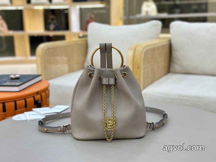 CHLOEブランド 通販 激安&nbsp;&nbsp;&nbsp;&nbsp;バッグ注目度UP！ カジュアルコーデオシャレ 26ＡＷ美品._0_0