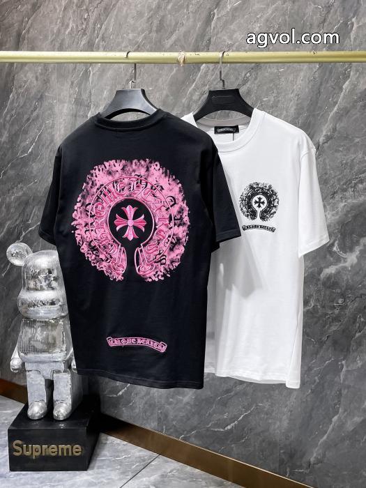 お洒落な印象 上品な印象 落ち着いた大人の雰囲気に半袖Tシャツコピー 商品 販売CHROME HEARTS_0_0