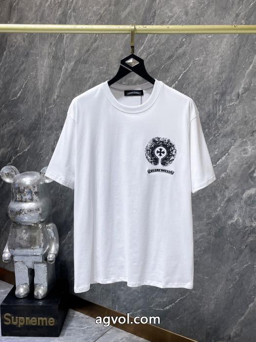 お洒落な印象 上品な印象 落ち着いた大人の雰囲気に半袖Tシャツコピー 商品 販売CHROME HEARTS_0_3