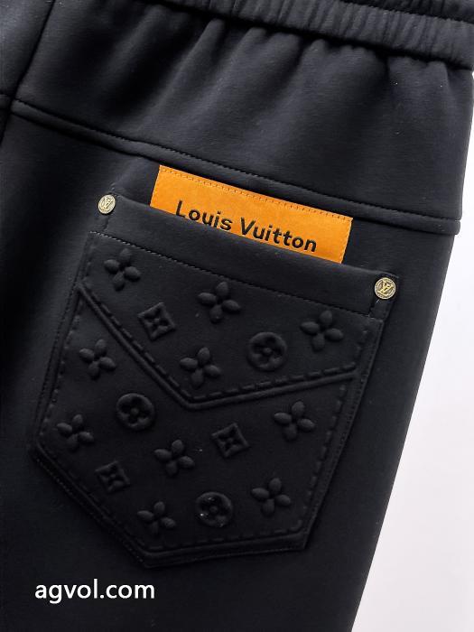 激安 通販 専門店格上げ！ 希少 注目度の高いスラックスLOUIS VUITTON_0_1