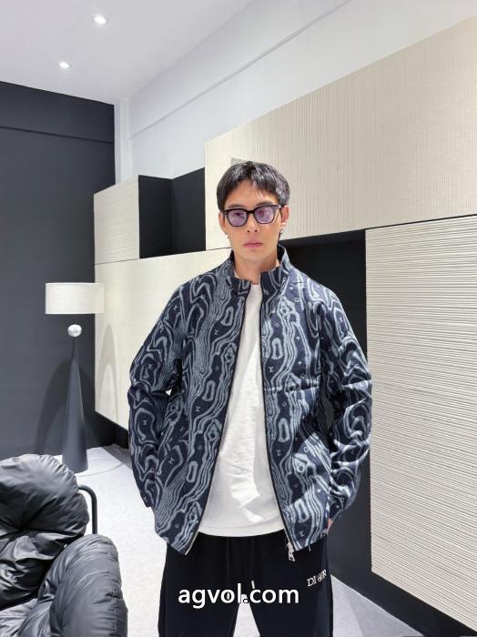 人気ブランド  大人気商品 首胸ロゴ  LOUIS VUITTONコート通販 ブランド_0_0
