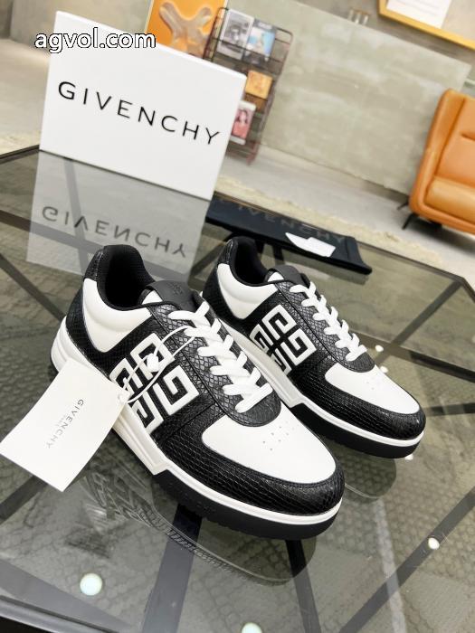 スーパー コピー メンズオシャレ度アップ 一番欲しいのは 2026新作/送料込GIVENCHYスニーカー._0_1
