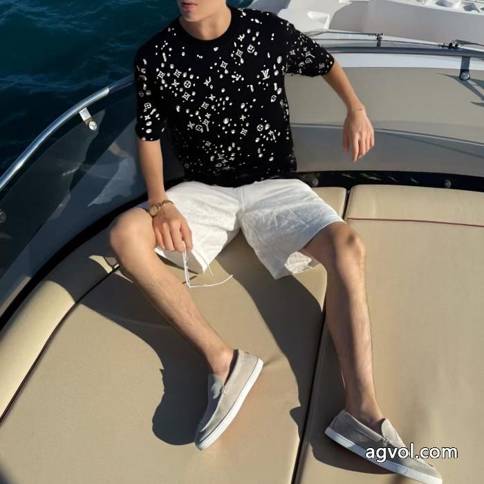 半袖Tシャツスーパー コピー どこで 買える主役になる存在感 超軽量 今年度最新限定LOUIS VUITTON_0_4