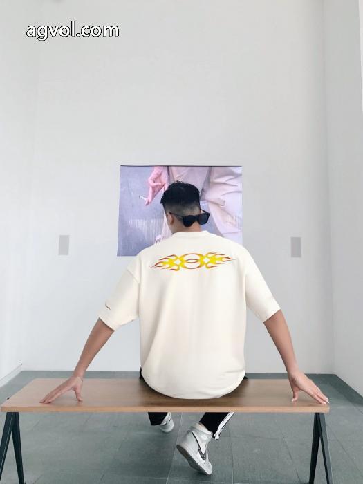 偽物 ブランド魅力的 履き心地抜群 お洒落で人気アイテムバレンシアガ半袖Tシャツ_0_2