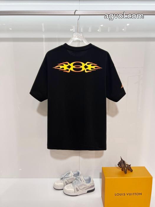 偽物 ブランド魅力的 履き心地抜群 お洒落で人気アイテムバレンシアガ半袖Tシャツ_0_3
