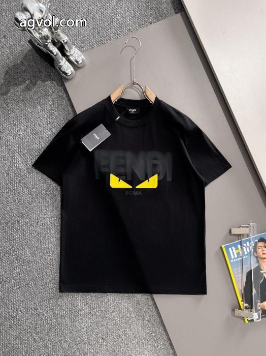 限定セール新作登場 人気商品2026 輝かしいスーパー コピー メンズ半袖TシャツFENDI_0_1