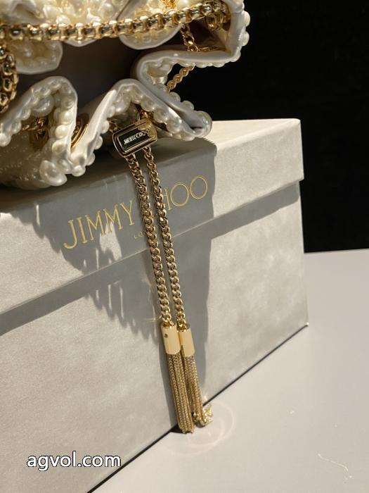 今季新作登場 カジュアルスタイルを軽快に 着心地の良い&nbsp;&nbsp;&nbsp;&nbsp;バッグJIMMY CHOO偽 ブランド 通販._0_5