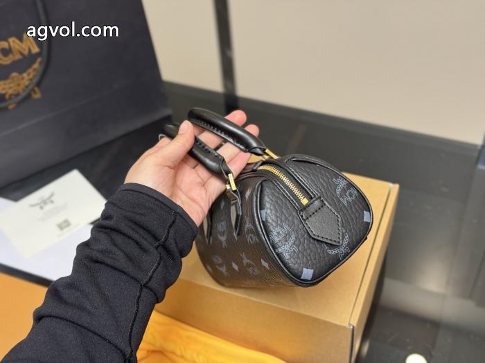 バッグ超激得 高級感の漂う逸品 品質保証低価MCMコピー 品 販売_0_1