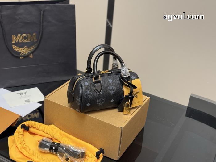 バッグ超激得 高級感の漂う逸品 品質保証低価MCMコピー 品 販売_0_3