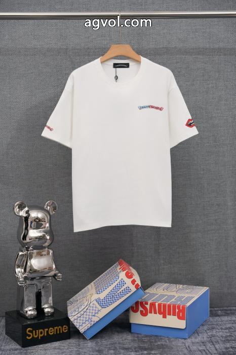 視線を集めて 大人の色味  新作日本未入荷半袖TシャツCHROME HEARTSコピー ブランド 販売_0_4