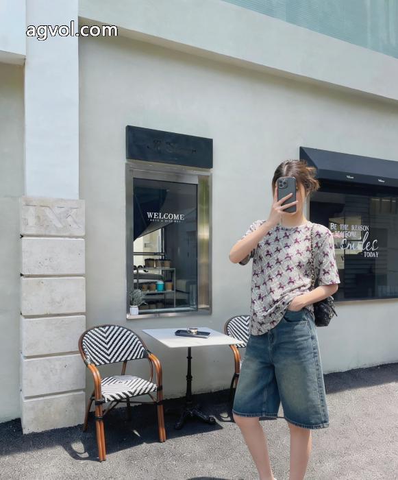 お得新品 ゆったりシルエット 着心地のいい&nbsp;&nbsp;&nbsp;&nbsp;半袖Tブランド コピー 安心トリー バーチ._0_4