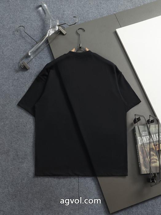 2026新着話題作 海外流行 即発ブランド コピー ショップ半袖Tシャツバーバリー_0_1