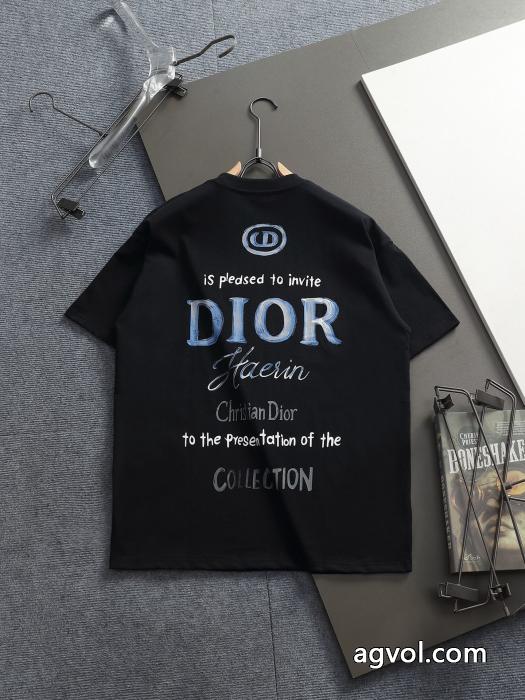 DIORブランド コピー半袖Tシャツ新着アイテム 個性的なモデル 高級感が漂う_0_4