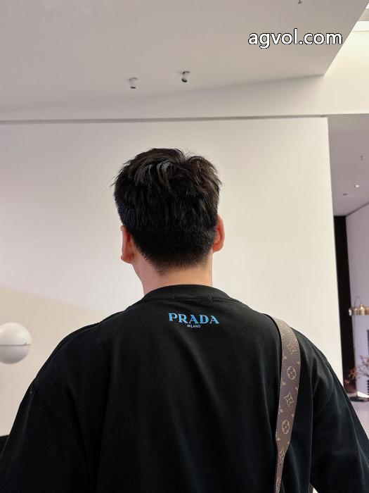半袖Tシャツスーパー コピー 販売永遠の定番人気 逸品 海外通販PRADA_0_5