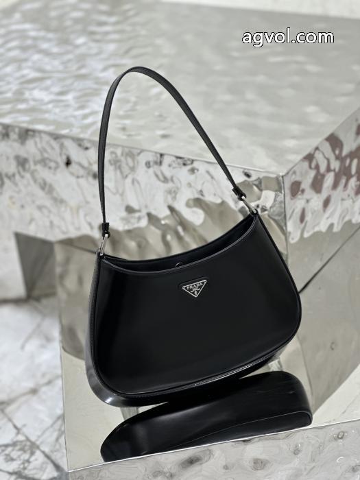 バッグブランド 品 スーパー コピーPRADA引き続き人気のアイテム 高級素材 幅広く使える.._0_1