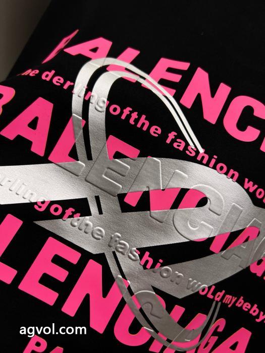 半袖Tブランド 偽物 激安 通販balenciaga新作限定 引き続き注目のスタイル トップスからチラ見える安心._0_4
