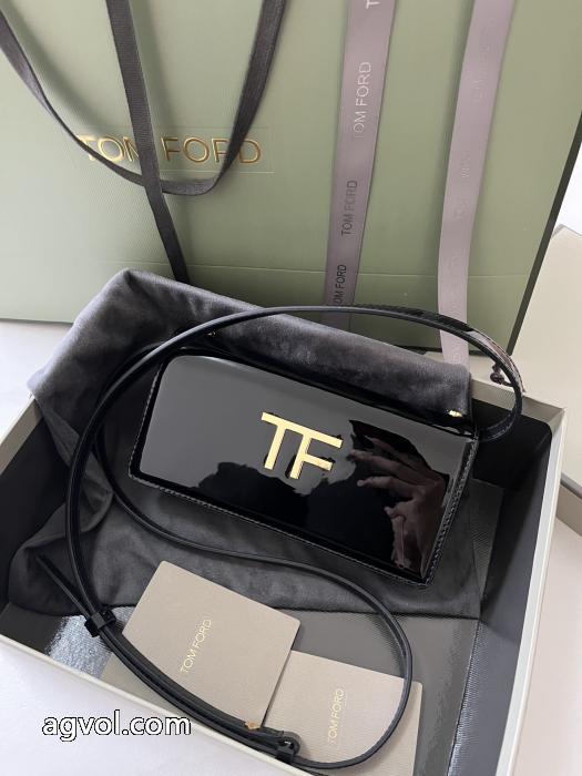 TOM FORD最安値保証 セールで嬉しい入荷 SALE 2026&nbsp;&nbsp;&nbsp;&nbsp;バッグ偽 ブランド サイト._0_0