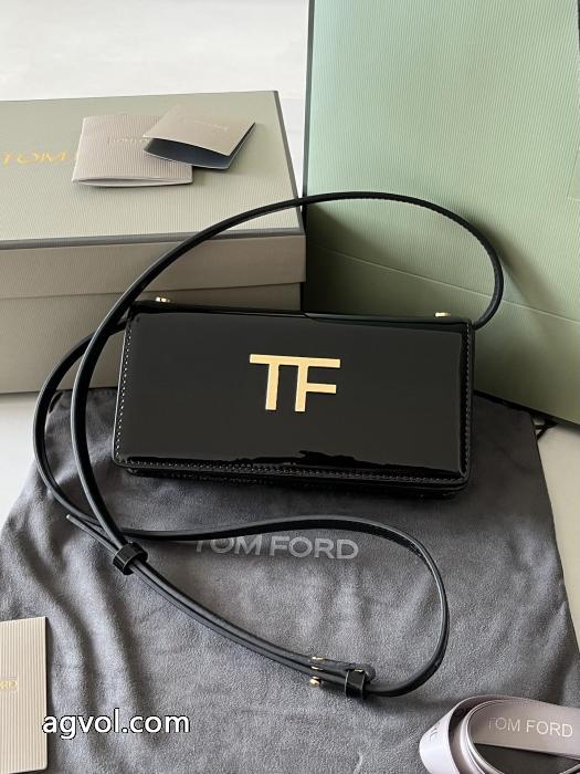 TOM FORD最安値保証 セールで嬉しい入荷 SALE 2026&nbsp;&nbsp;&nbsp;&nbsp;バッグ偽 ブランド サイト._0_1